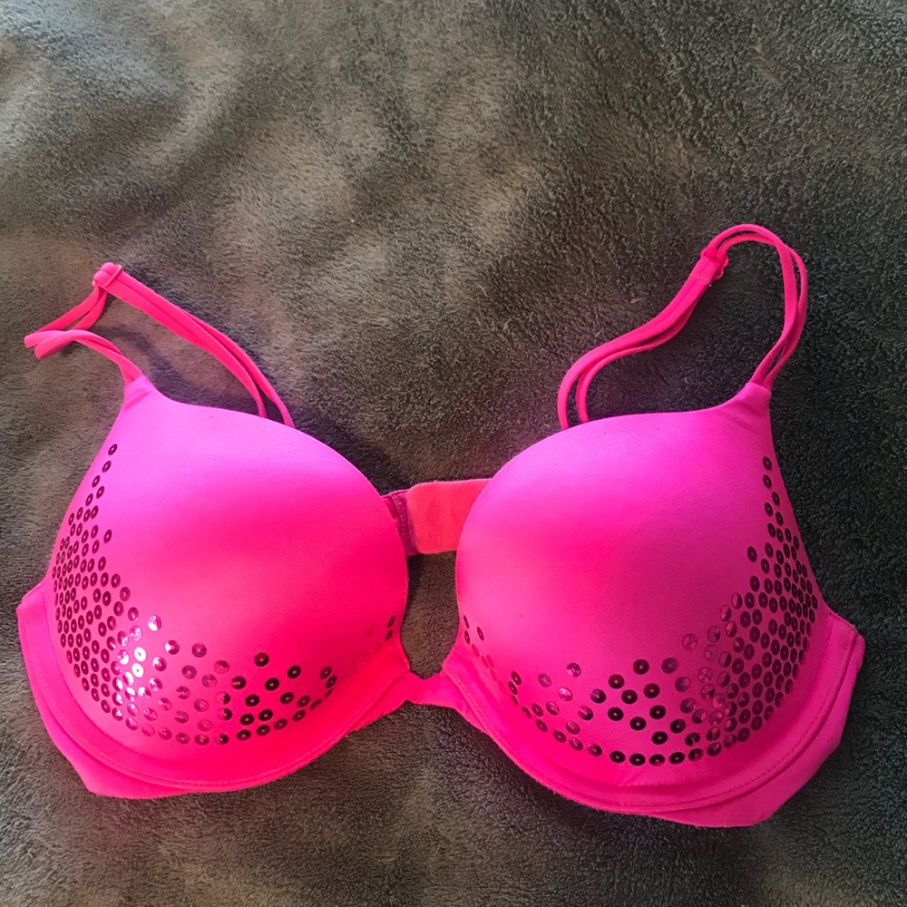 Victoria’s Secret very sexy push up bra 34C
